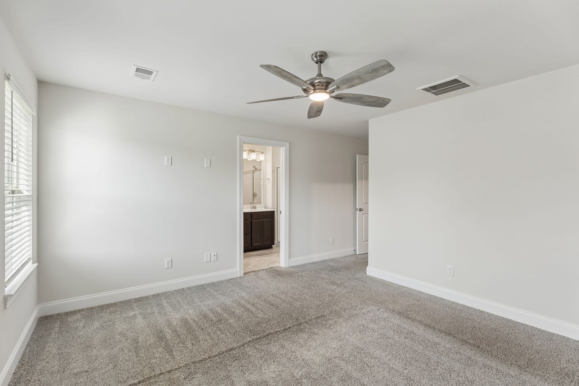 1017 McKee Ct, Columbia, TN 38401 1017 McKee Ct, Columbia, TN 38401
