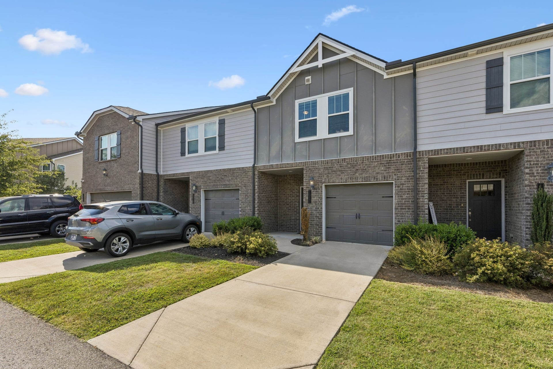 1017 McKee Ct, Columbia, TN 38401 1017 McKee Ct, Columbia, TN 38401