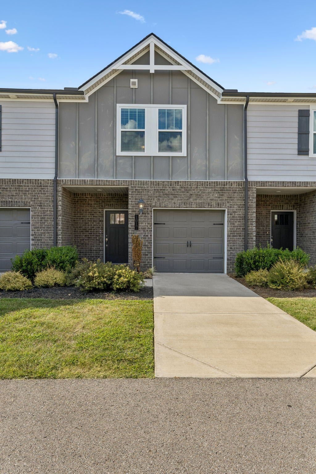 1017 McKee Ct, Columbia, TN 38401 1017 McKee Ct, Columbia, TN 38401
