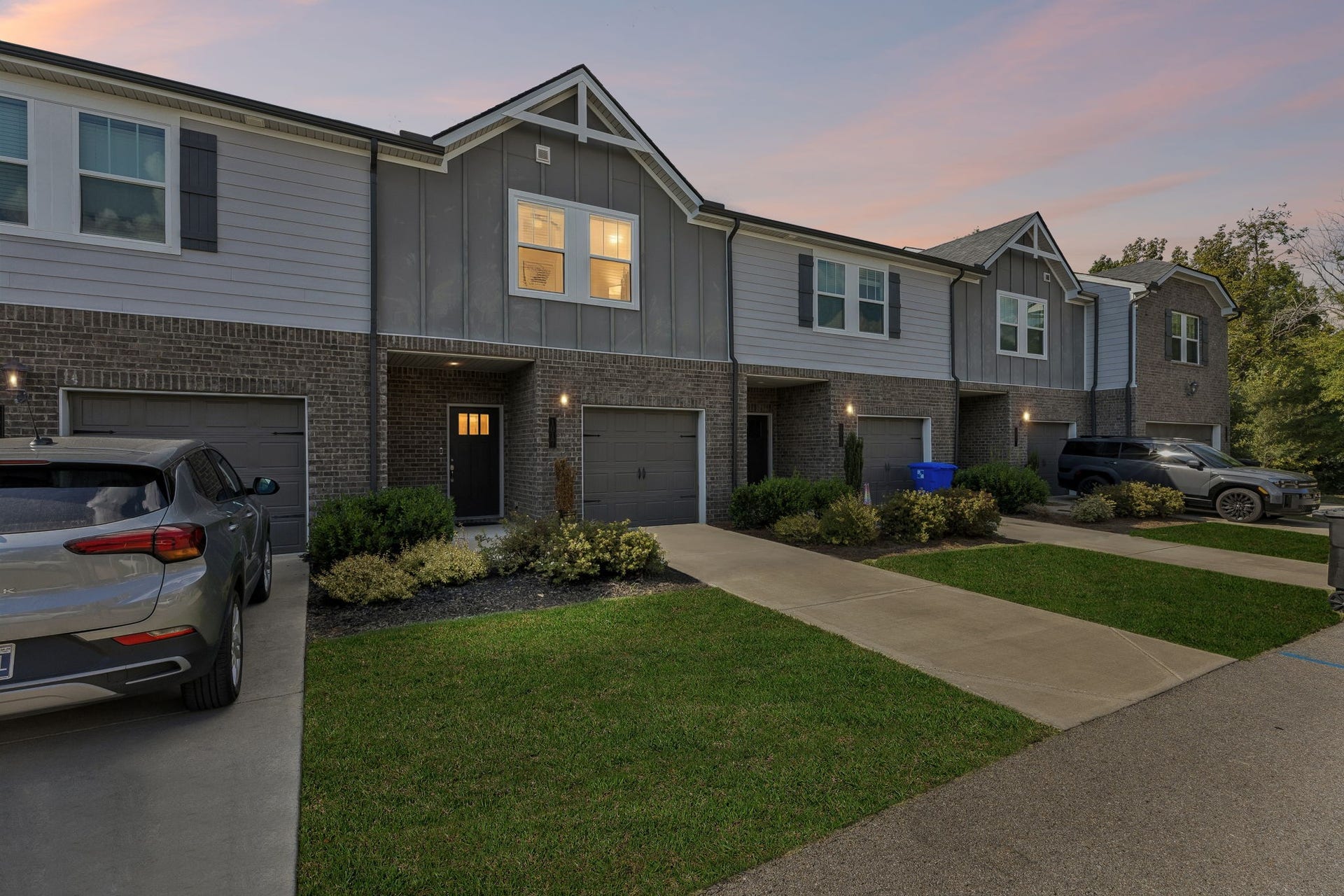 1017 McKee Ct, Columbia, TN 38401 1017 McKee Ct, Columbia, TN 38401
