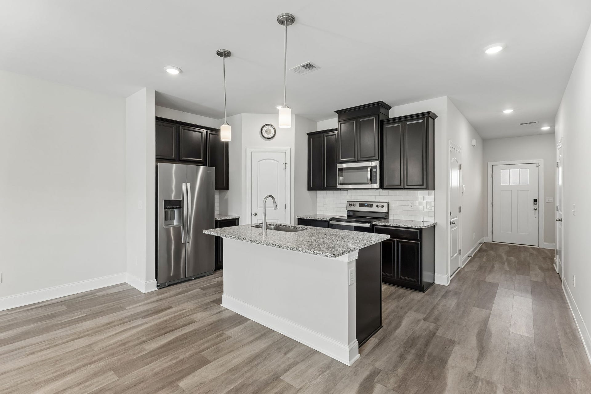 1017 McKee Ct, Columbia, TN 38401 1017 McKee Ct, Columbia, TN 38401