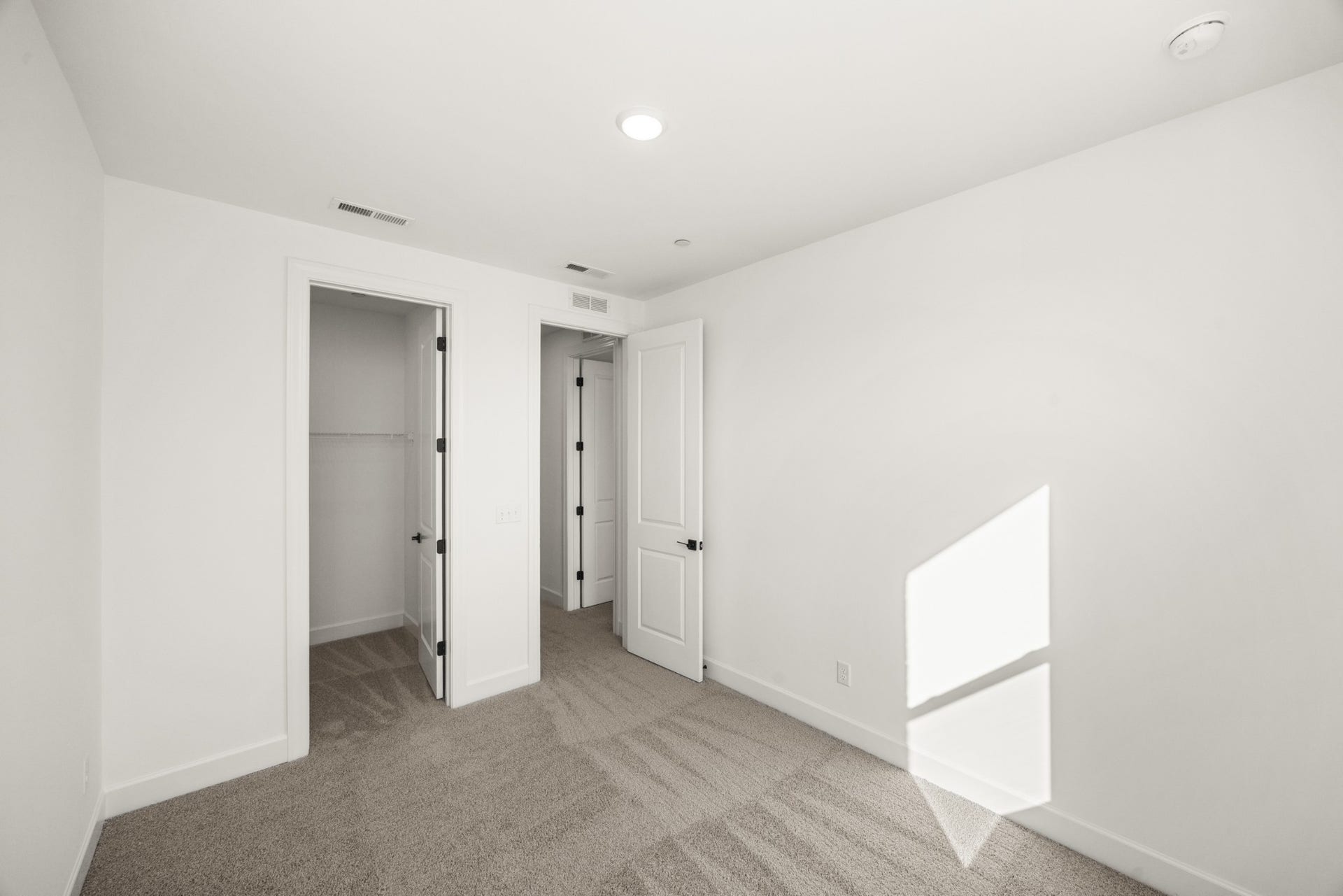 325 Lynwood Station Boulevard, Mount Juliet, TN 37122 Pictures are of previously completed home of the same floorplan. Options and features may vary.