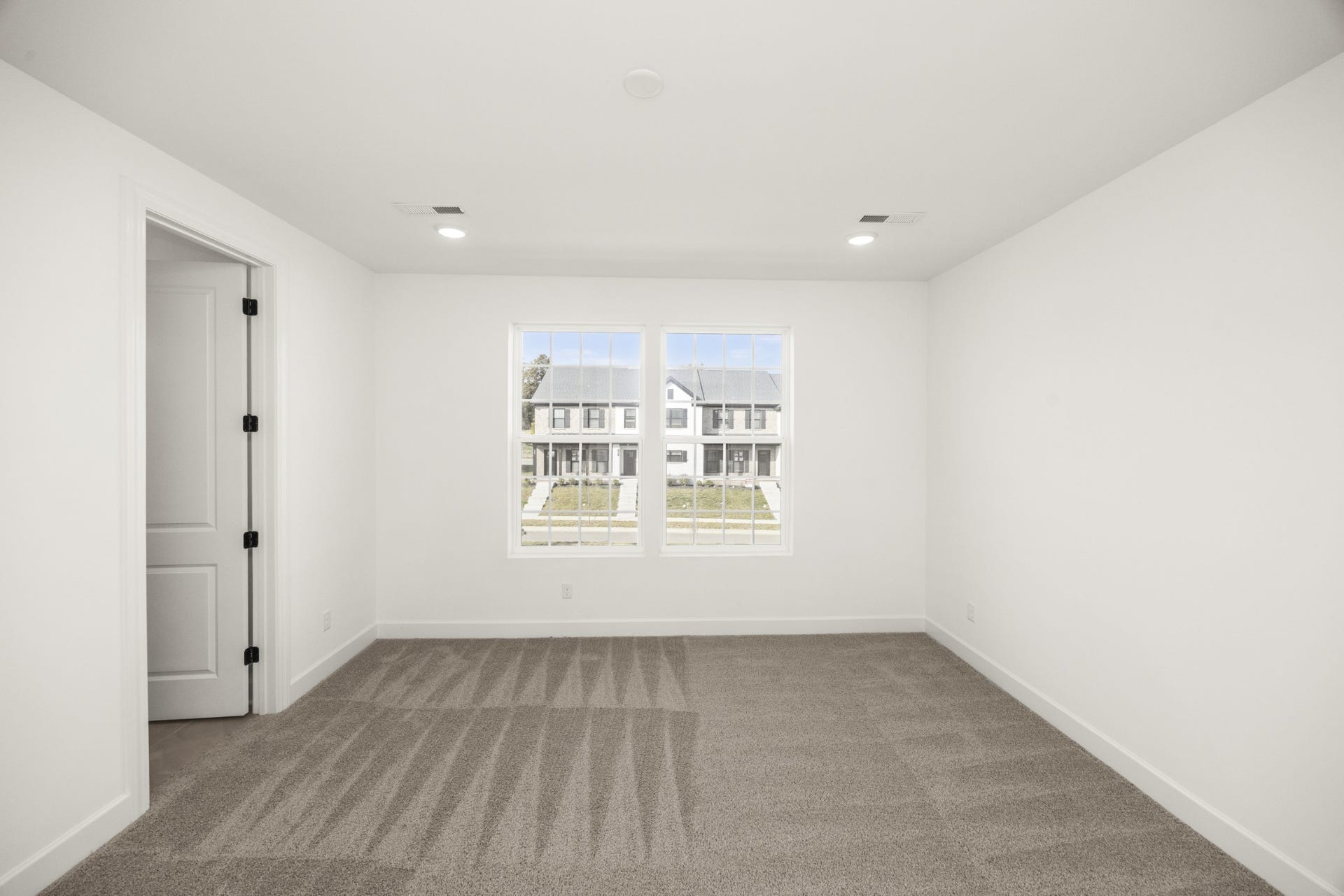 325 Lynwood Station Boulevard, Mount Juliet, TN 37122 Pictures are of previously completed home of the same floorplan. Options and features may vary.