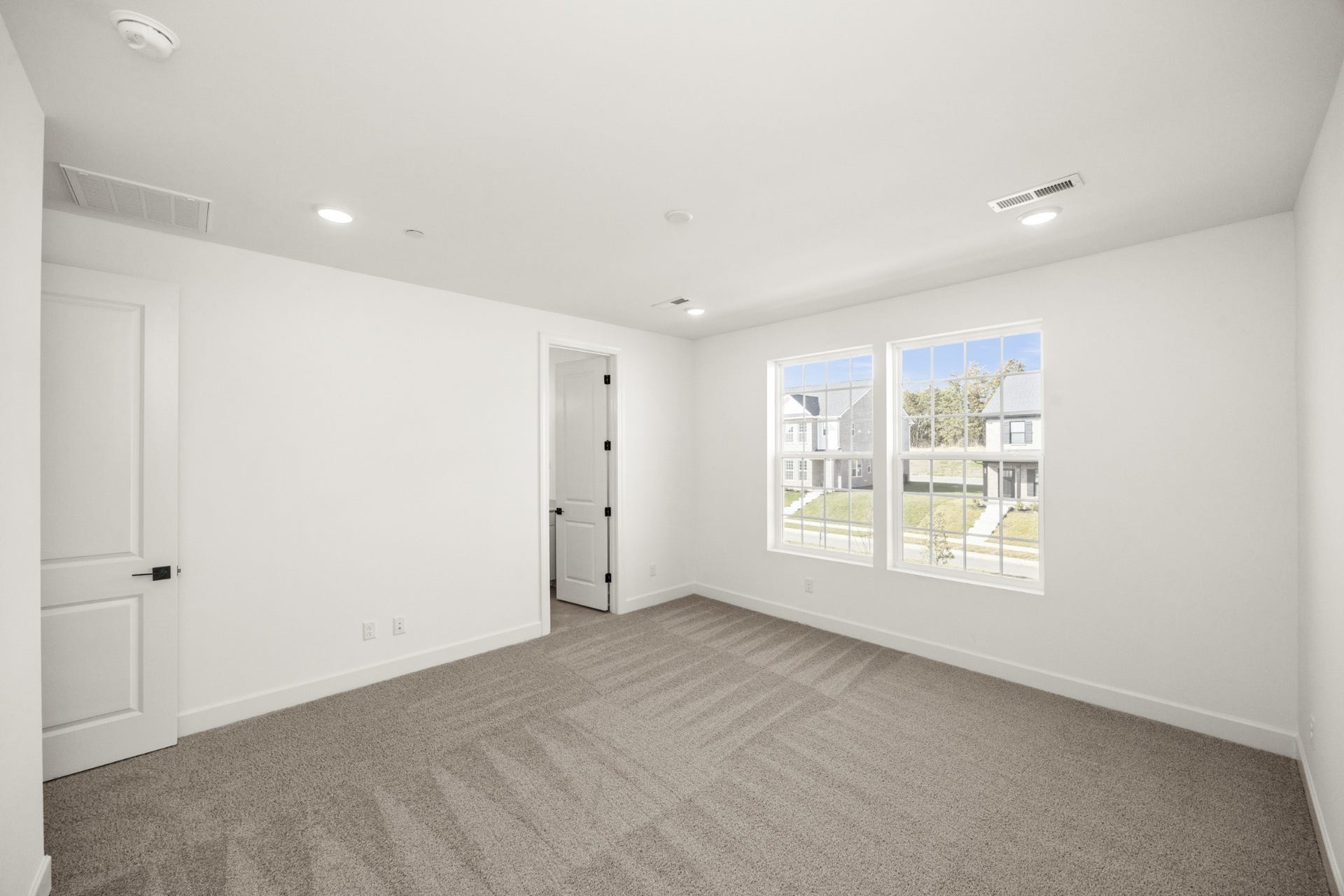 325 Lynwood Station Boulevard, Mount Juliet, TN 37122 Pictures are of previously completed home of the same floorplan. Options and features may vary.