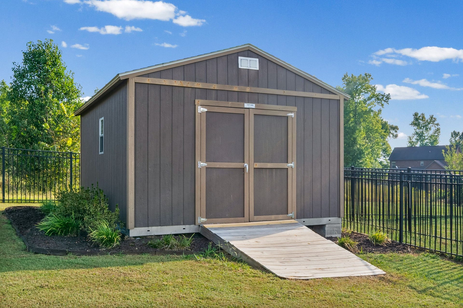 510 Falcon Crk, Lebanon, TN 37087 Storage Shed