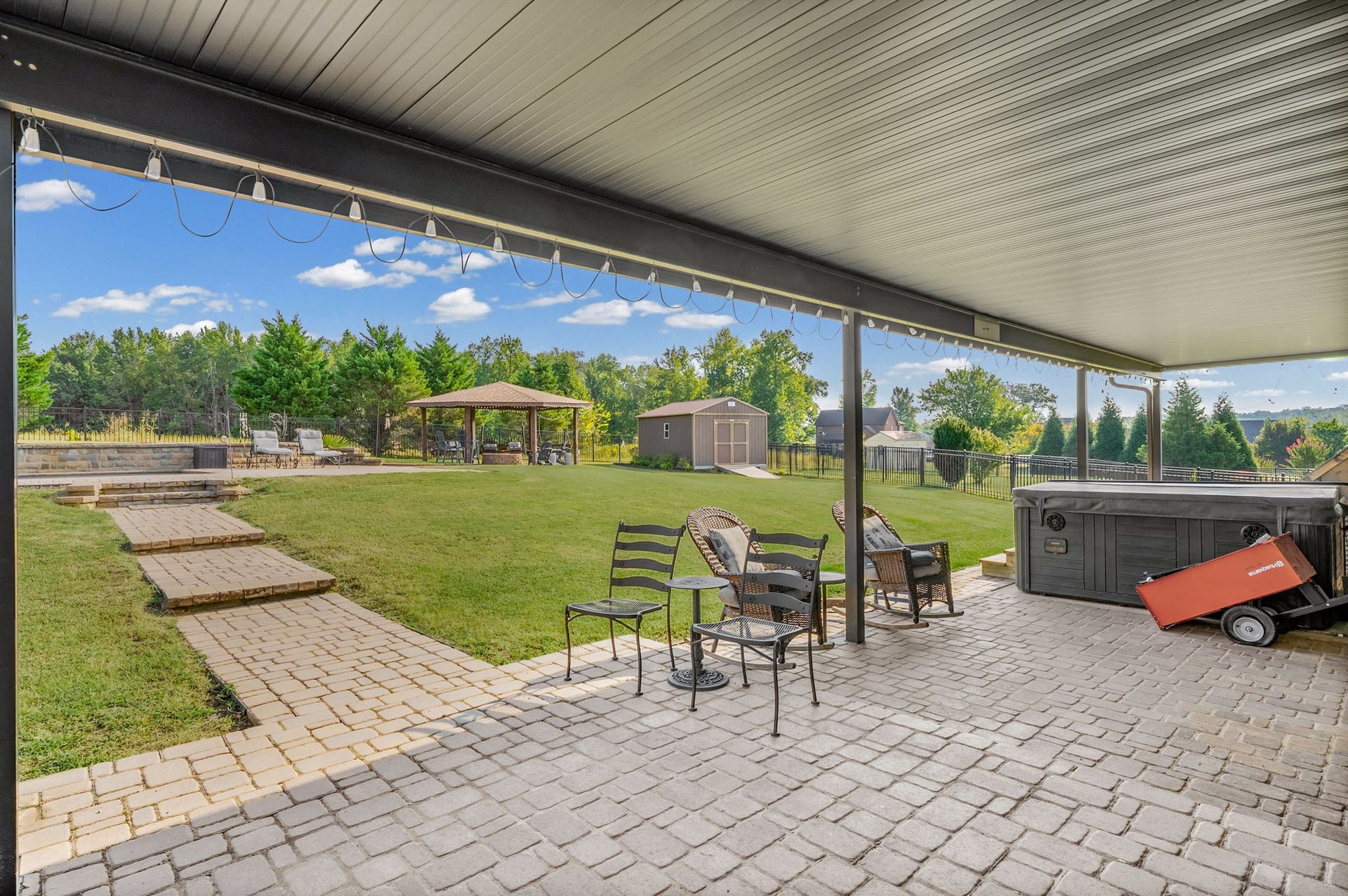 510 Falcon Crk, Lebanon, TN 37087 Covered Patio with Hot Tub