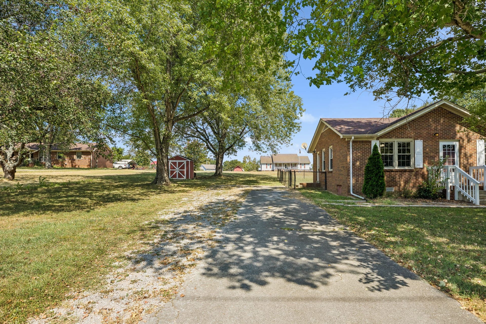 2734 Carters Creek Station Rd, Columbia, TN 38401 2734 Carters Creek Station Rd, Columbia, TN 38401