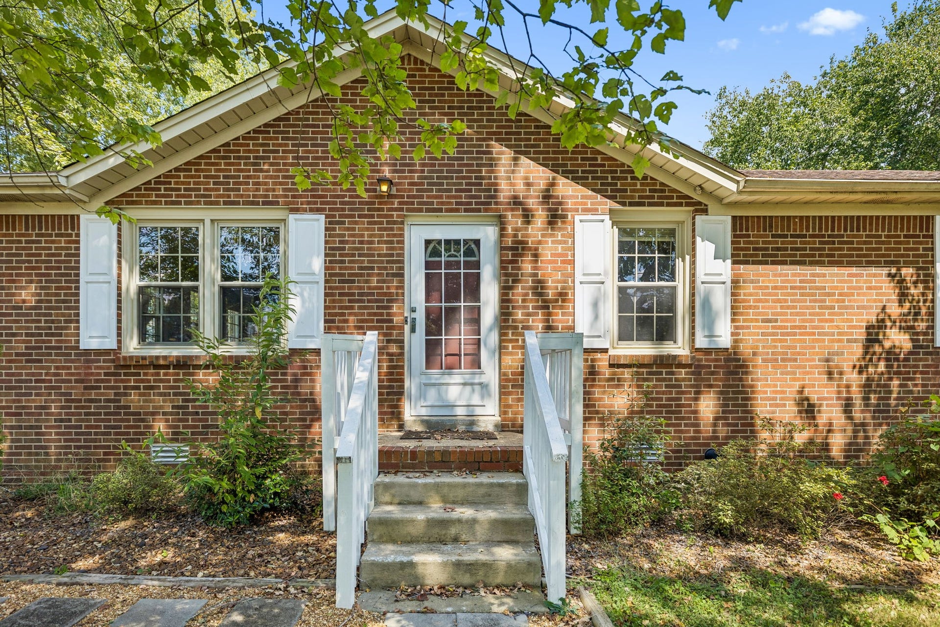2734 Carters Creek Station Rd, Columbia, TN 38401 2734 Carters Creek Station Rd, Columbia, TN 38401