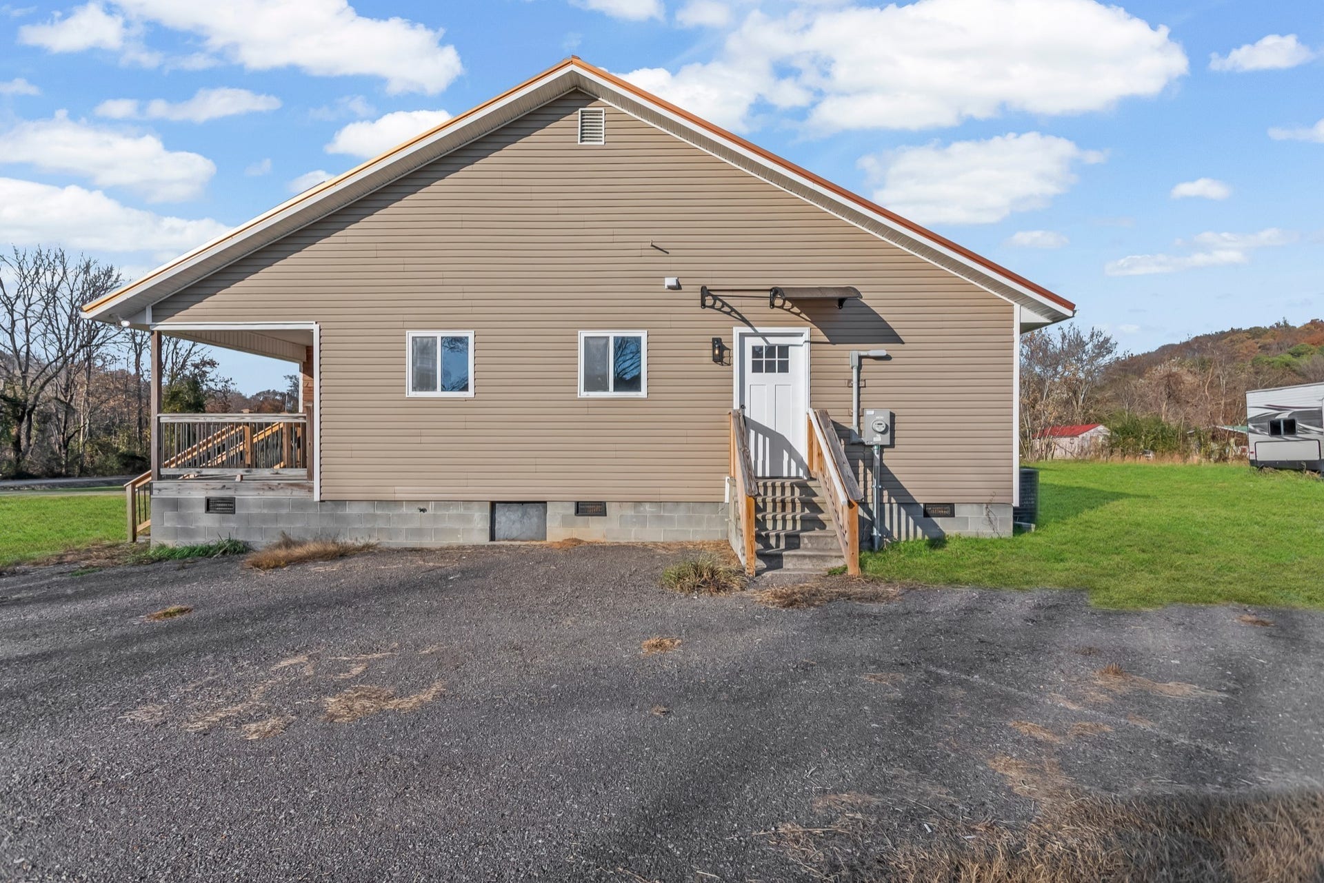 8637 Dog Branch Rd, Mount Pleasant, TN 38474