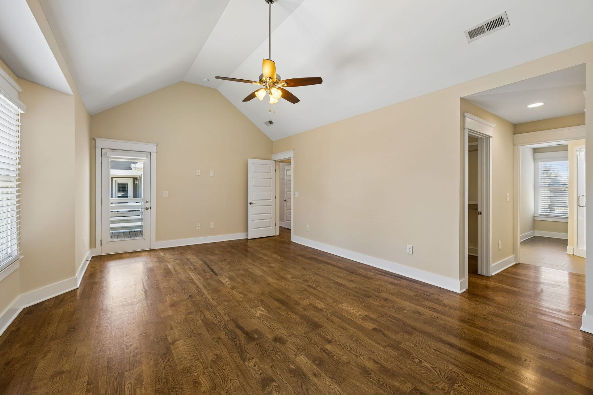 904B Delmas Ave, Nashville, TN 37216 Oversized primary bedroom