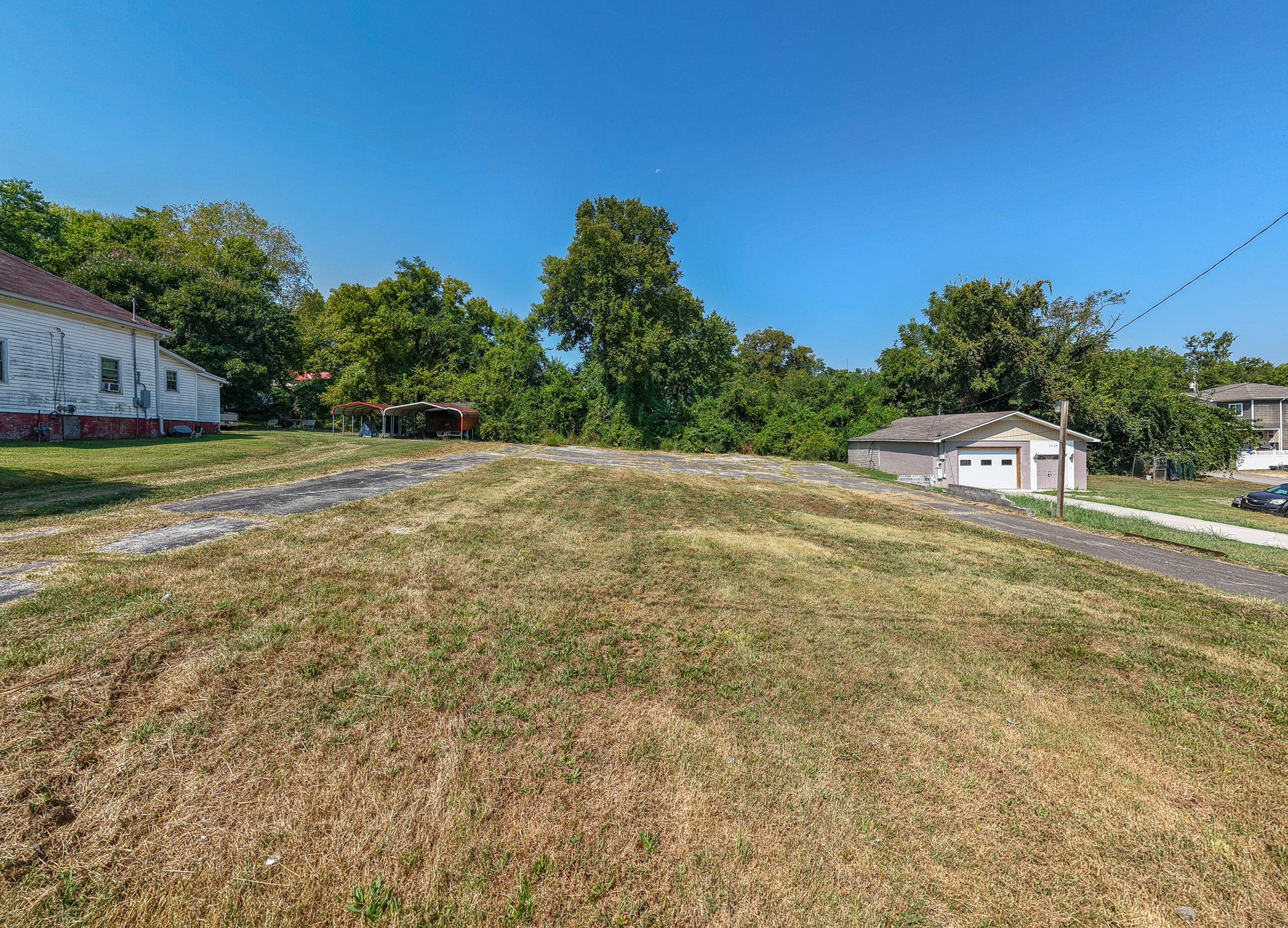 1504 S Main St, Columbia, TN 38401 1504 S Main St, Columbia, TN 38401