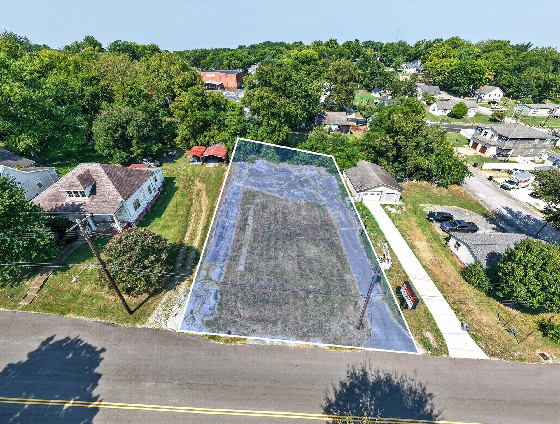 1504 S Main St, Columbia, TN 38401 1504 S Main St, Columbia, TN 38401