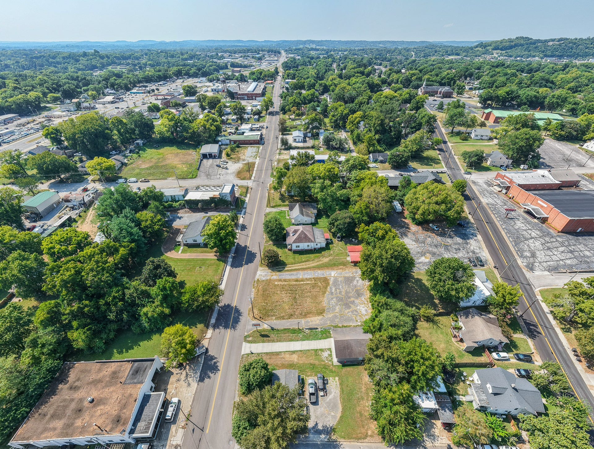 1504 S Main St, Columbia, TN 38401 1504 S Main St, Columbia, TN 38401