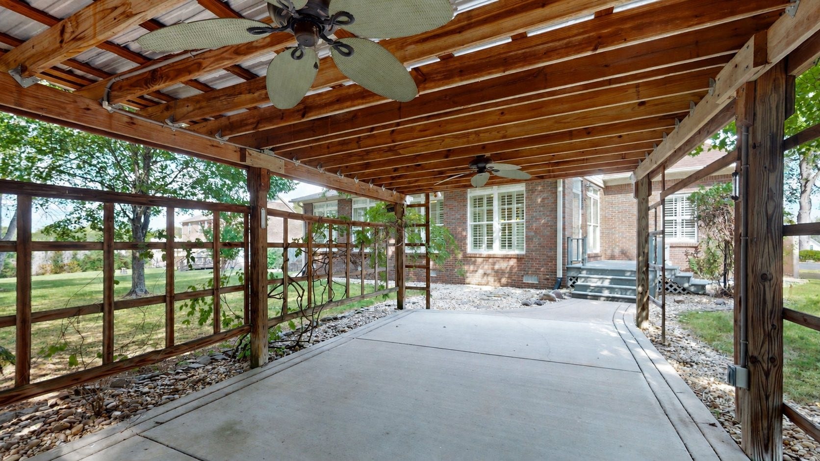 1395 Charleston Ln, Columbia, TN 38401 1395 Charleston Ln, Columbia, TN 38401