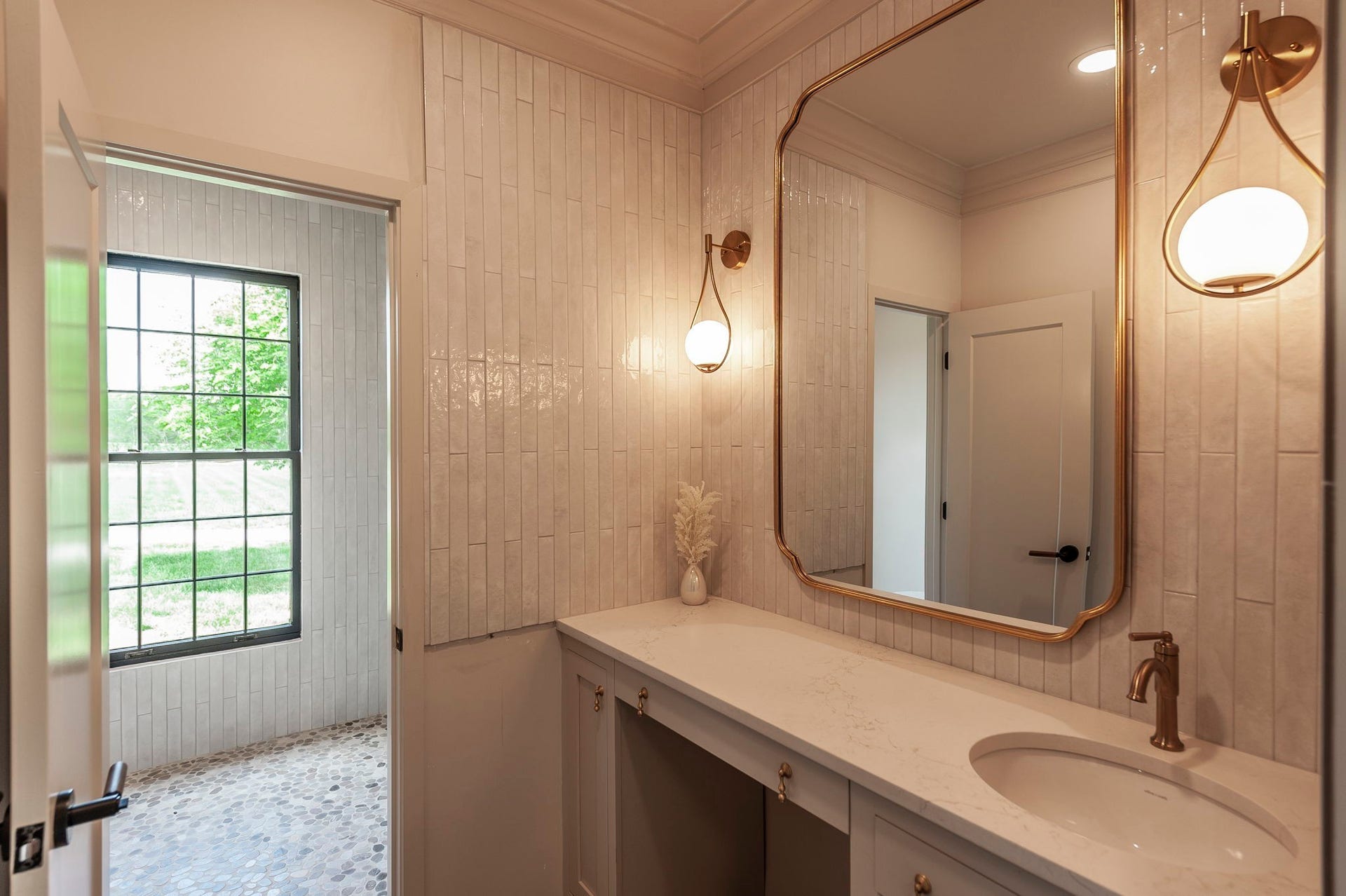 1205 Sequoya Trl, Columbia, TN 38401 1205 Sequoya Trl, Columbia, TN 38401