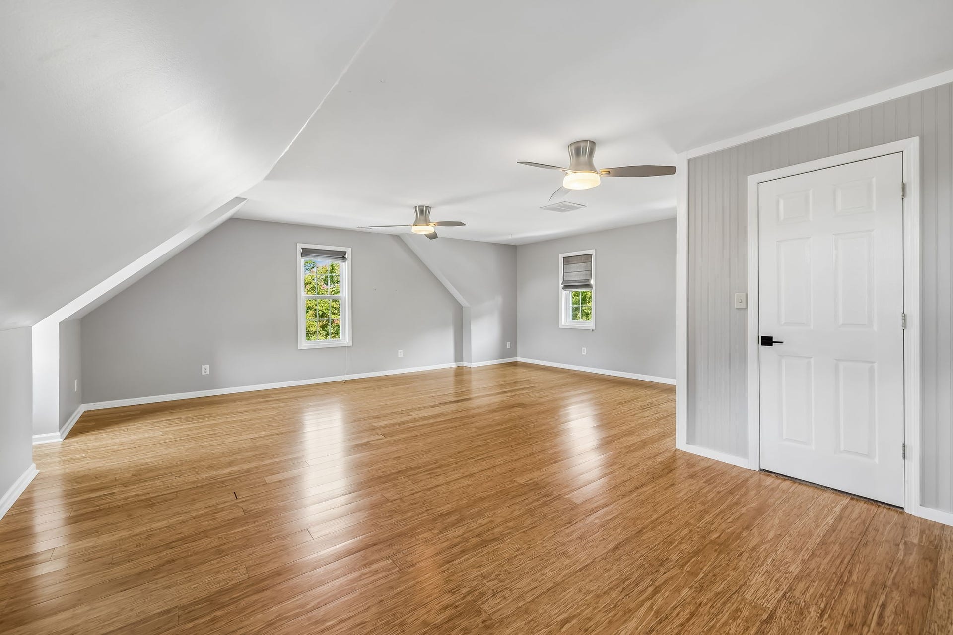1404 Brook Dr, Columbia, TN 38401 1404 Brook Dr, Columbia, TN 38401