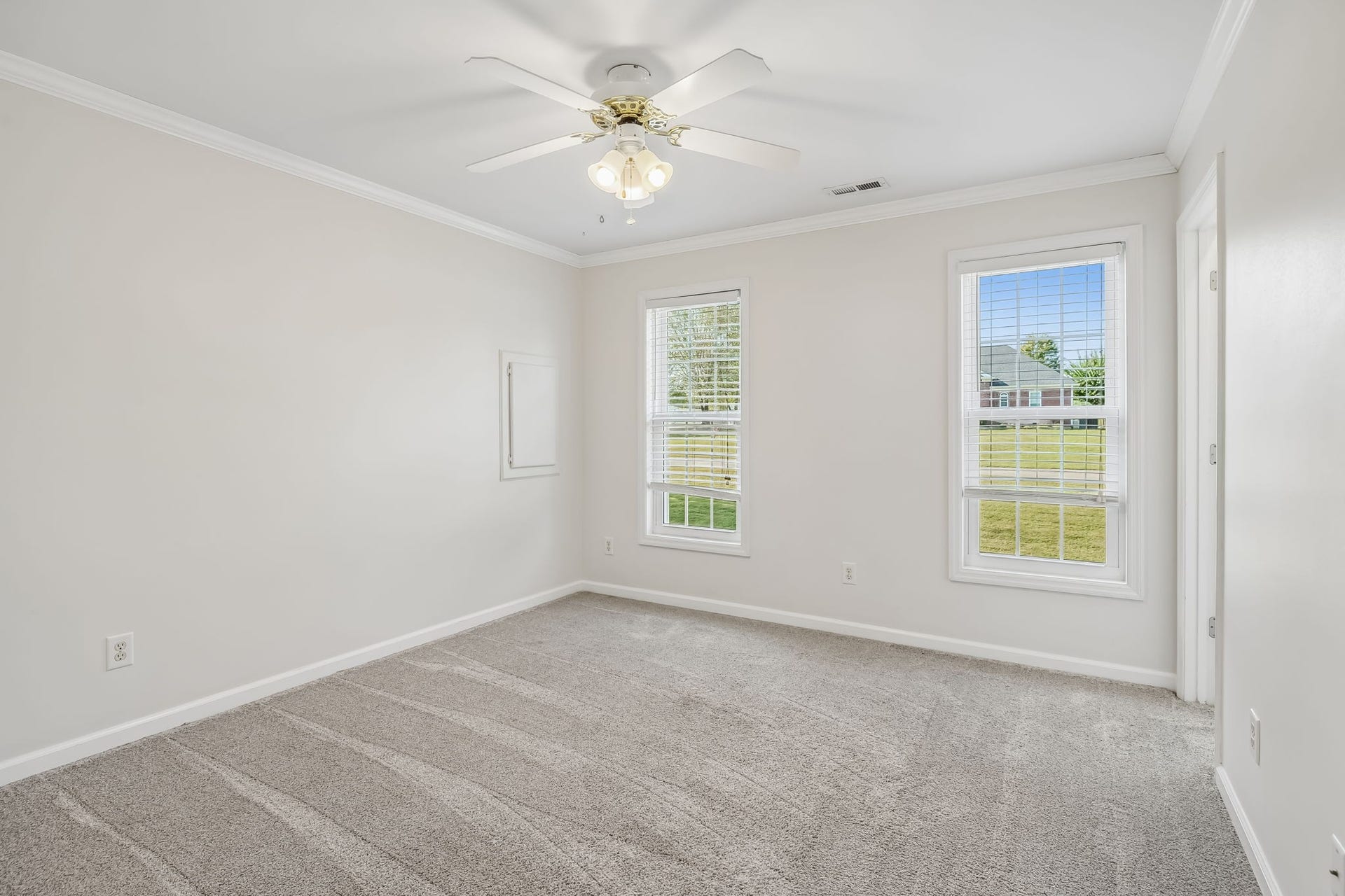 1404 Brook Dr, Columbia, TN 38401 1404 Brook Dr, Columbia, TN 38401
