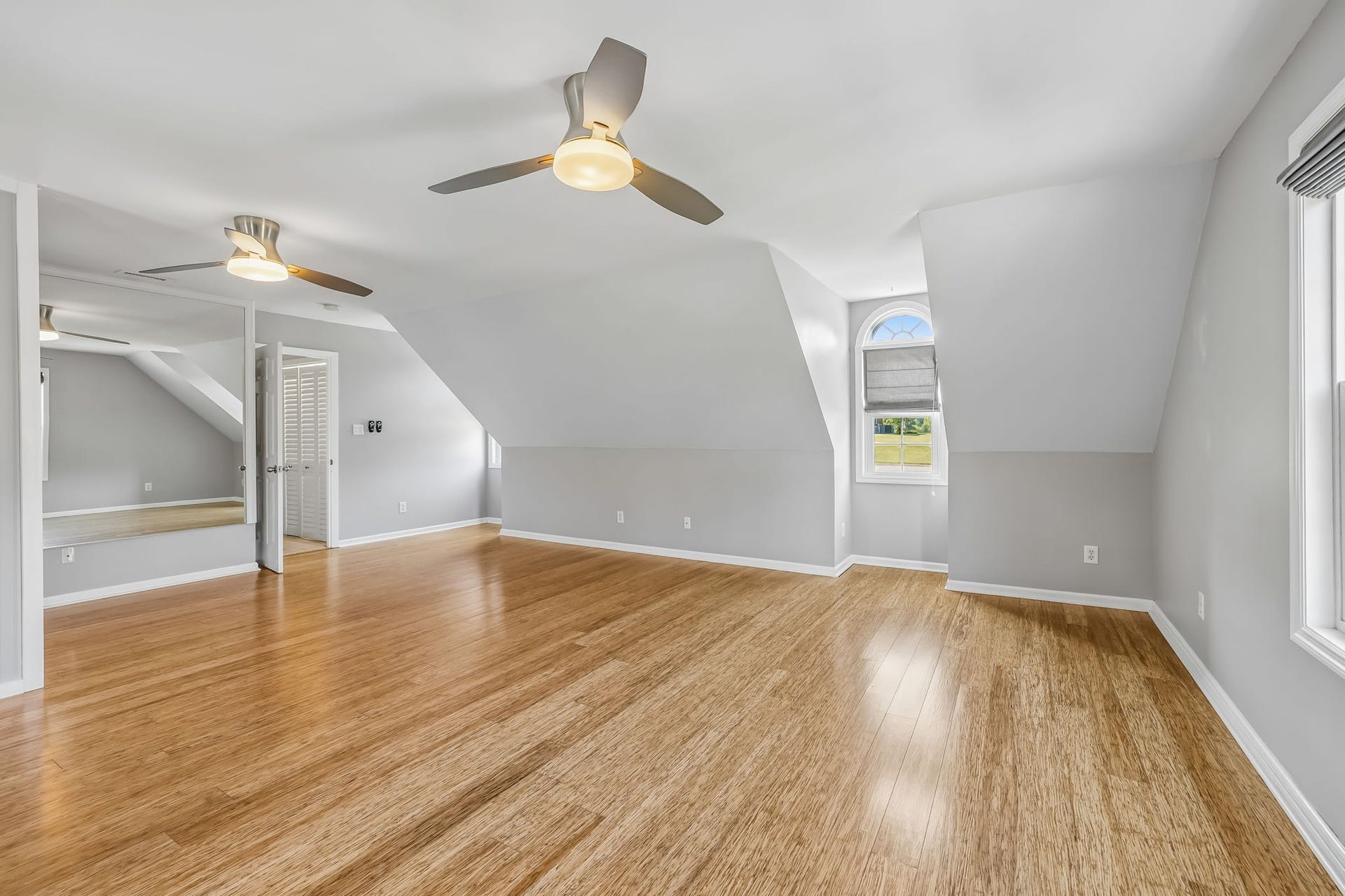 1404 Brook Dr, Columbia, TN 38401 1404 Brook Dr, Columbia, TN 38401