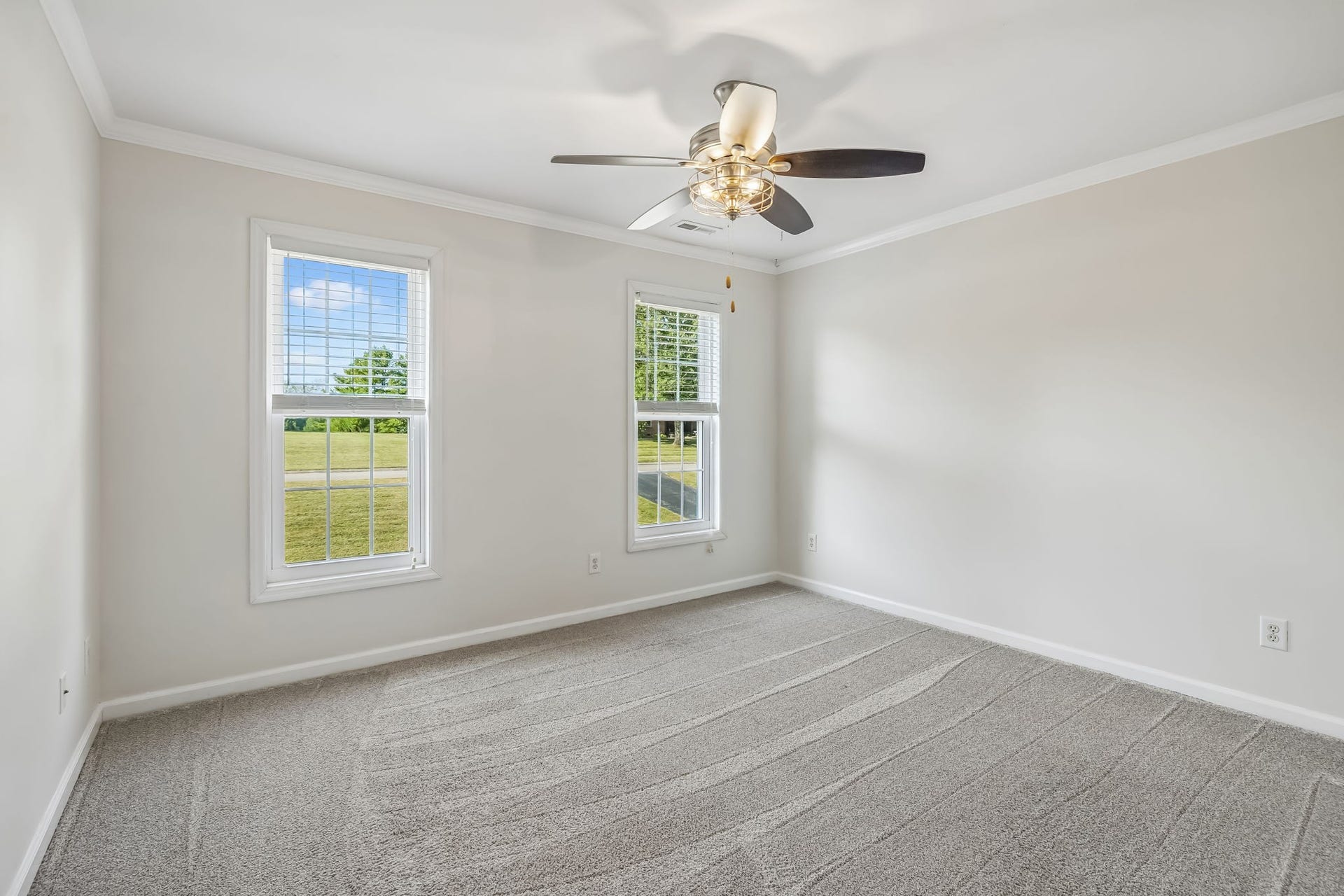 1404 Brook Dr, Columbia, TN 38401 1404 Brook Dr, Columbia, TN 38401