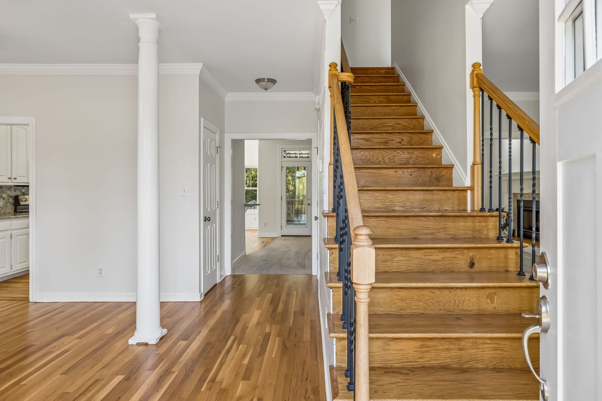 1404 Brook Dr, Columbia, TN 38401 1404 Brook Dr, Columbia, TN 38401