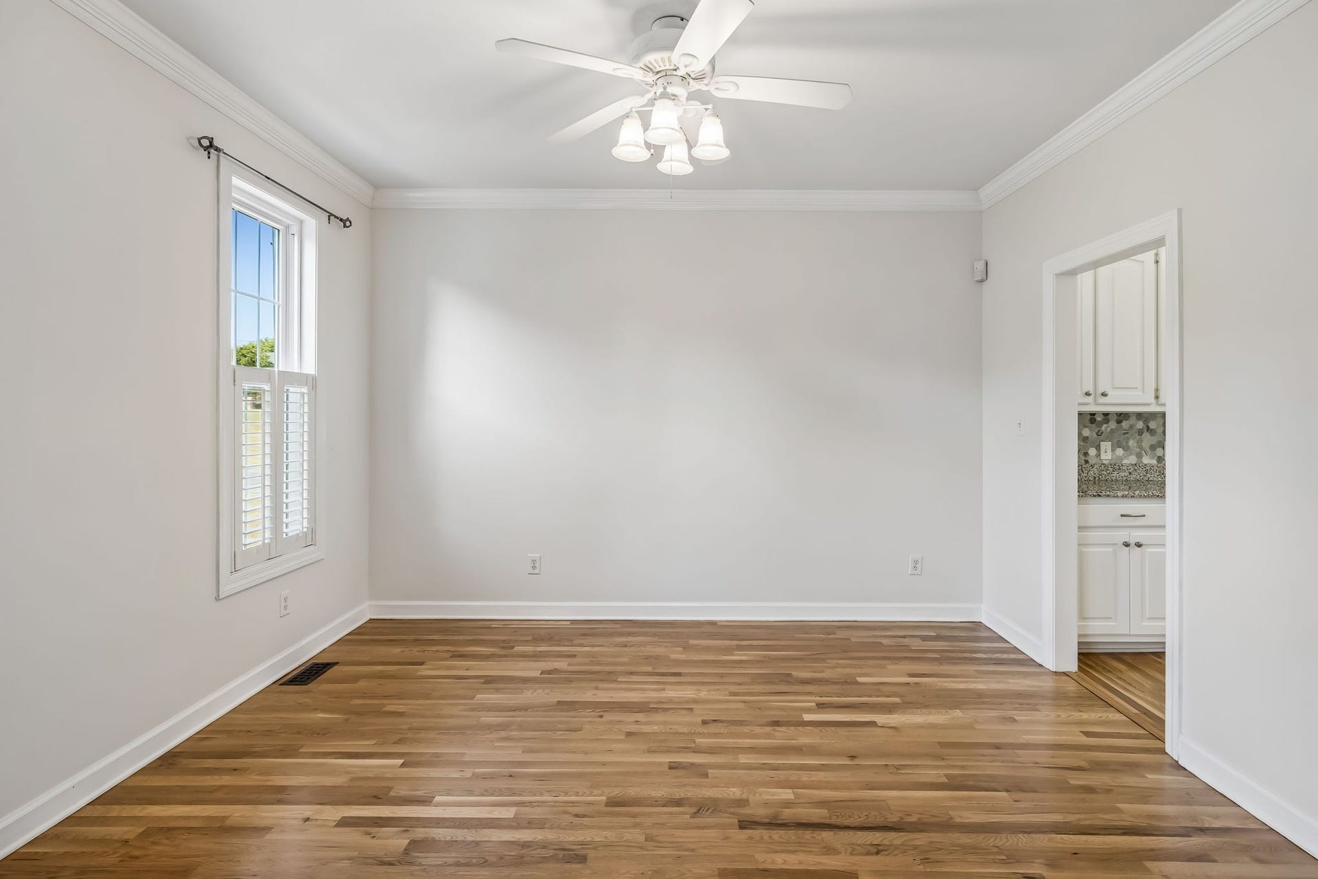 1404 Brook Dr, Columbia, TN 38401 1404 Brook Dr, Columbia, TN 38401