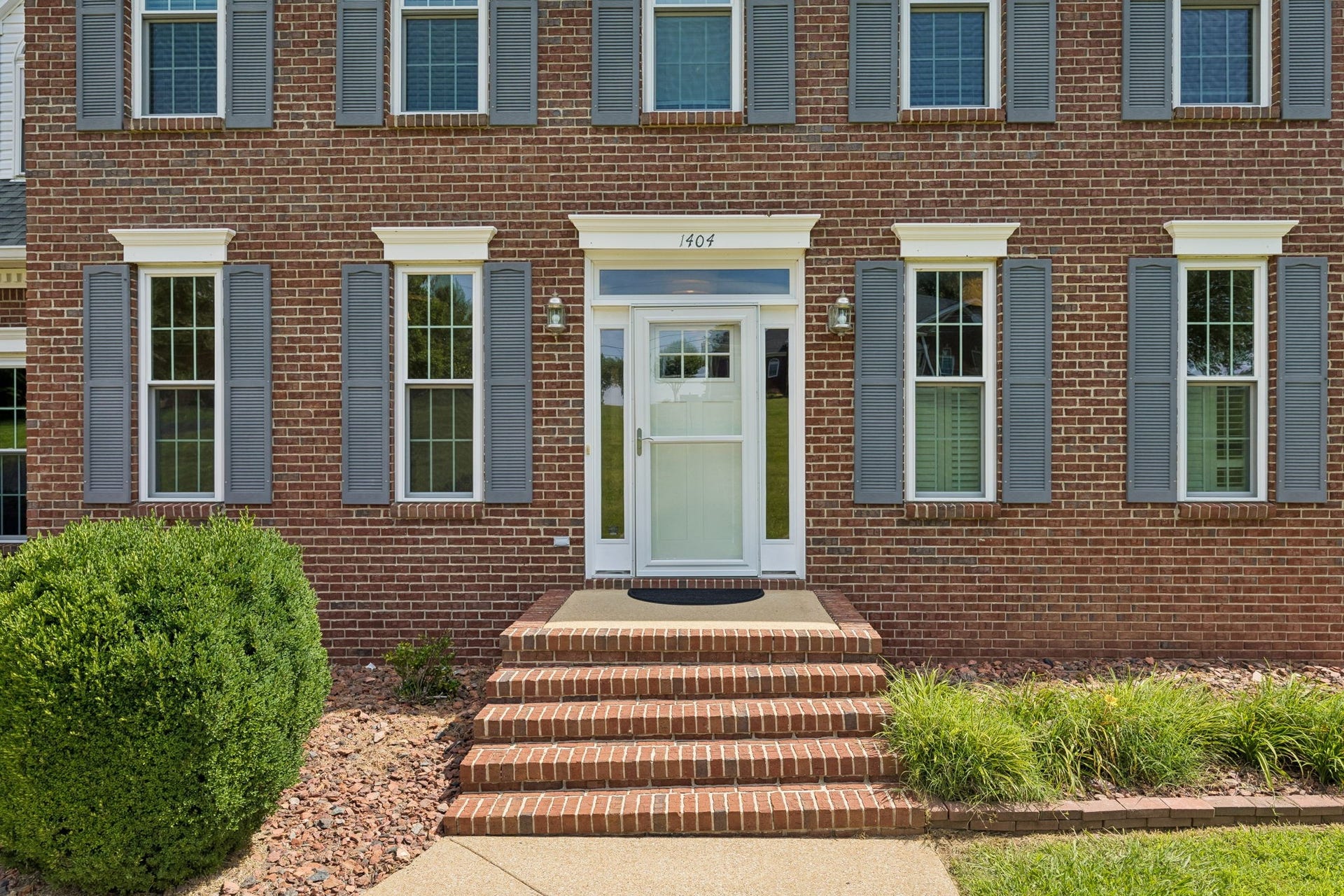 1404 Brook Dr, Columbia, TN 38401 1404 Brook Dr, Columbia, TN 38401