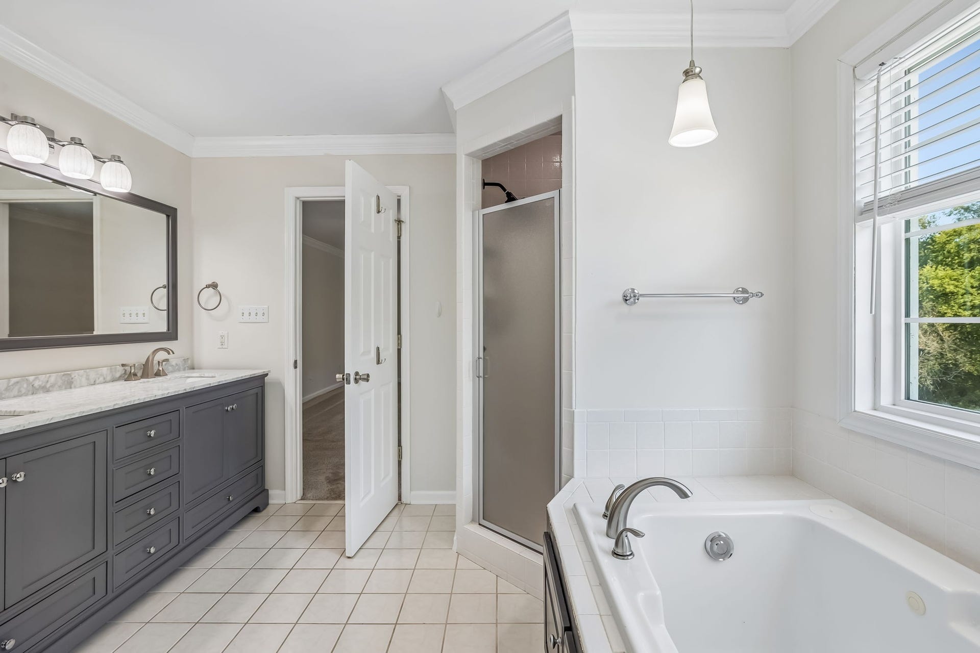 1404 Brook Dr, Columbia, TN 38401 1404 Brook Dr, Columbia, TN 38401