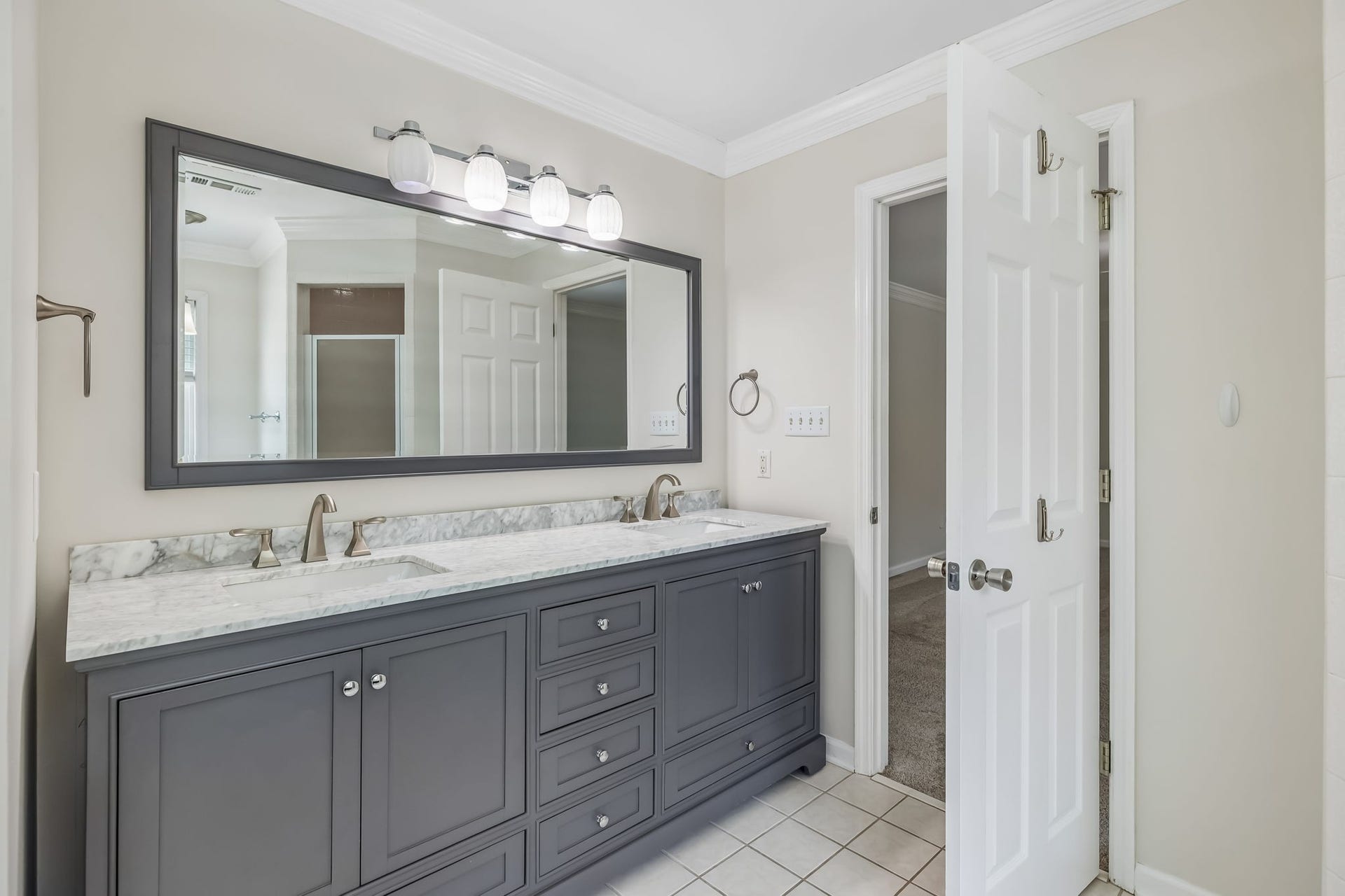 1404 Brook Dr, Columbia, TN 38401 1404 Brook Dr, Columbia, TN 38401