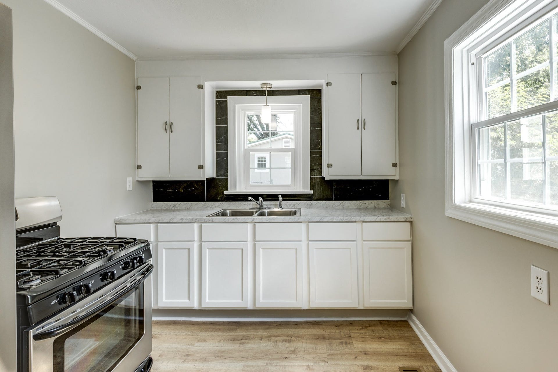 404 Green Acres Dr, Columbia, TN 38401 404 Green Acres Dr, Columbia, TN 38401