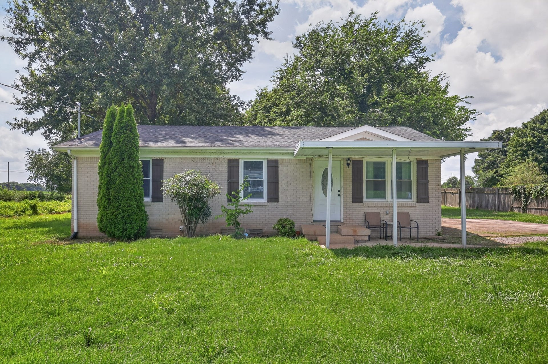 102 Lakeside Dr, Columbia, TN 38401 102 Lakeside Dr, Columbia, TN 38401