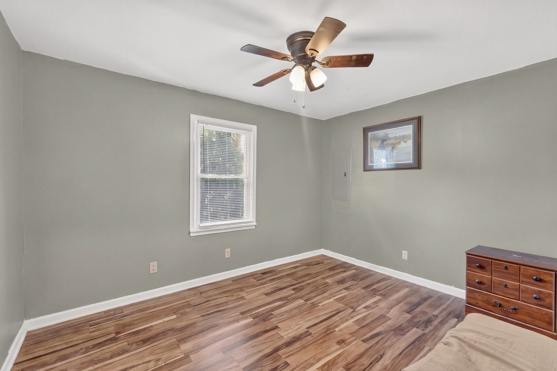 102 Lakeside Dr, Columbia, TN 38401 102 Lakeside Dr, Columbia, TN 38401
