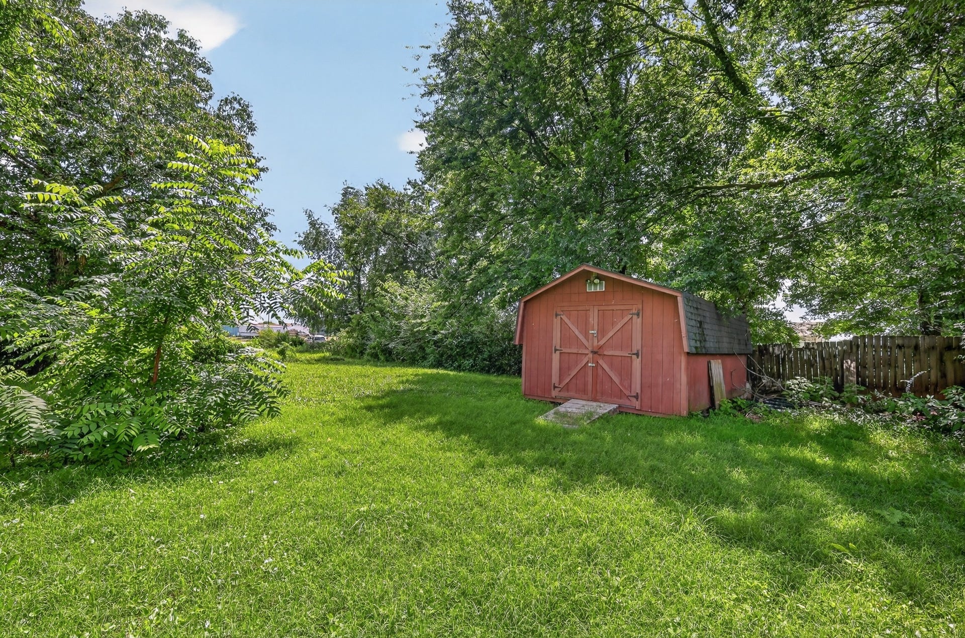 102 Lakeside Dr, Columbia, TN 38401 102 Lakeside Dr, Columbia, TN 38401