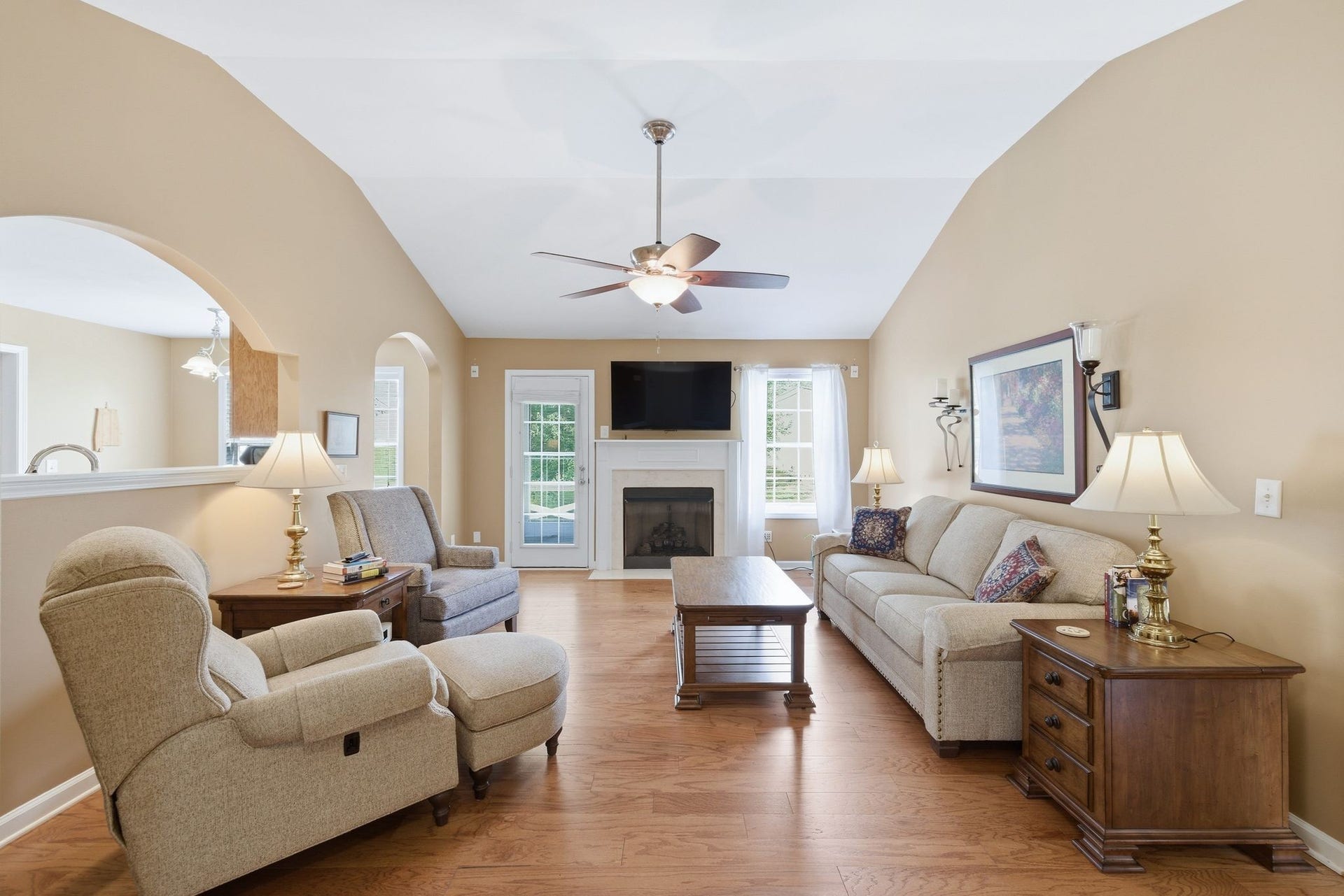 218 Shady Dr, Columbia, TN 38401 218 Shady Dr, Columbia, TN 38401
