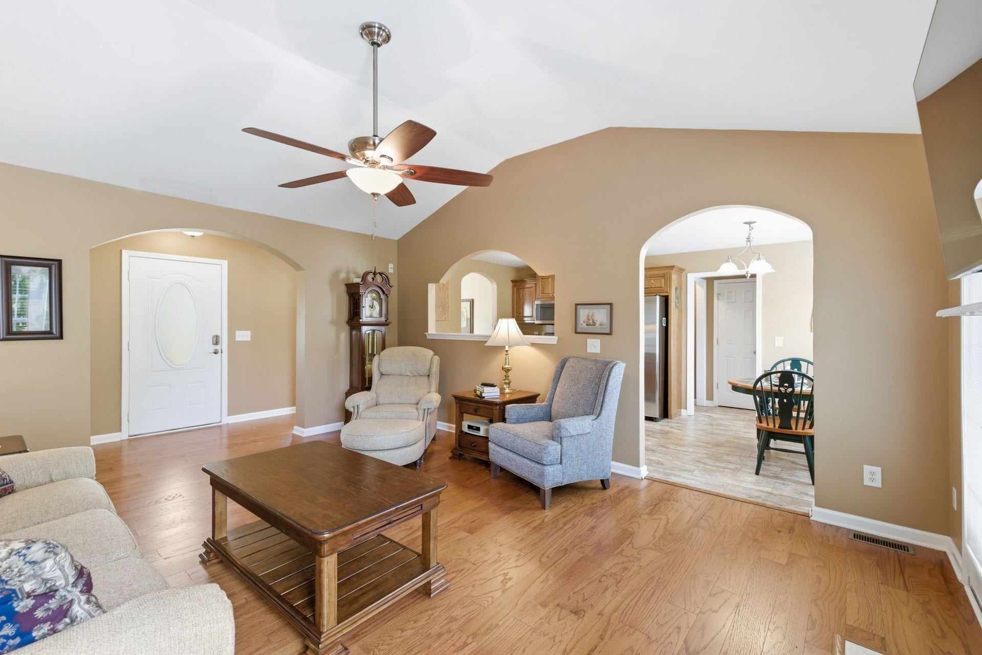 218 Shady Dr, Columbia, TN 38401 218 Shady Dr, Columbia, TN 38401
