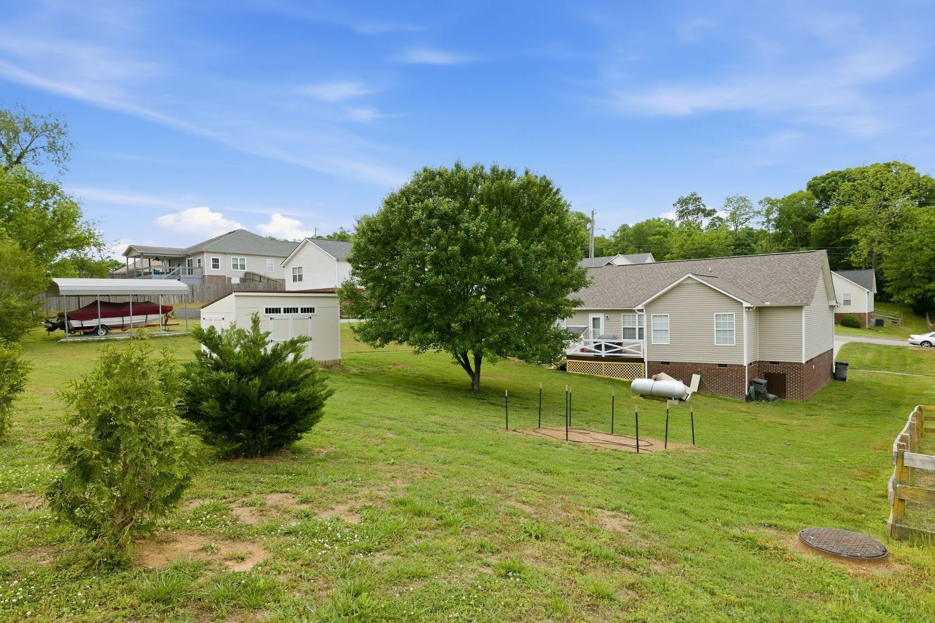 218 Shady Dr, Columbia, TN 38401 218 Shady Dr, Columbia, TN 38401