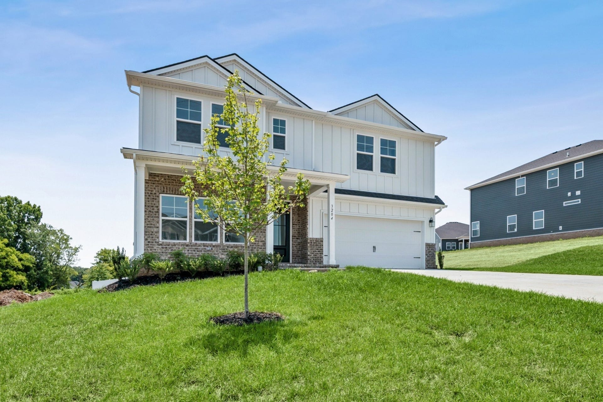 3204 Gravity Dr, Columbia, TN 38401 Front Exterior