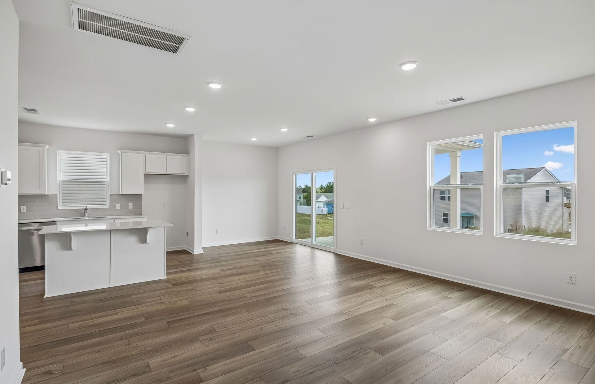 3241 Barrel Oak Pass, Columbia, TN 38401