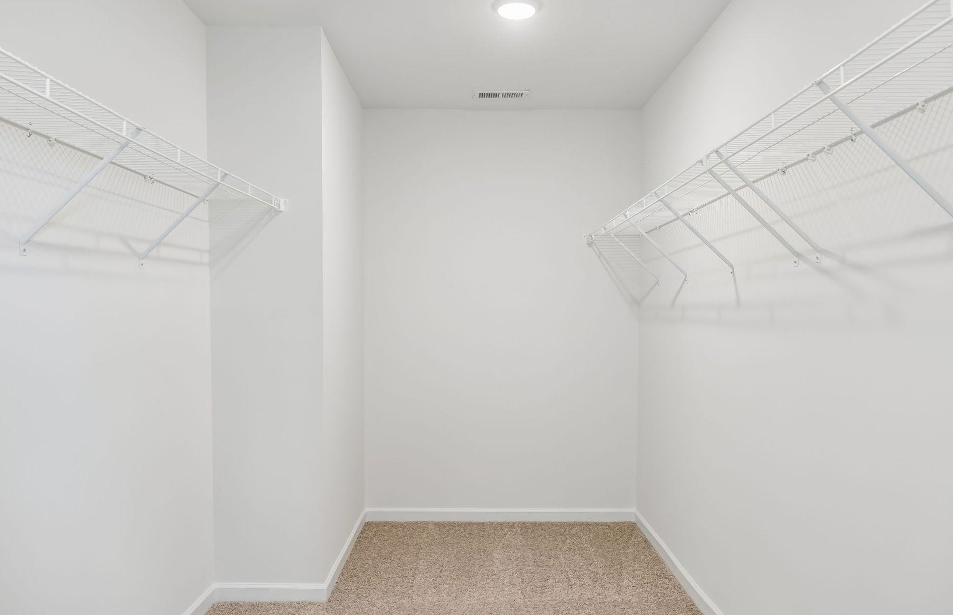 3241 Barrel Oak Pass, Columbia, TN 38401