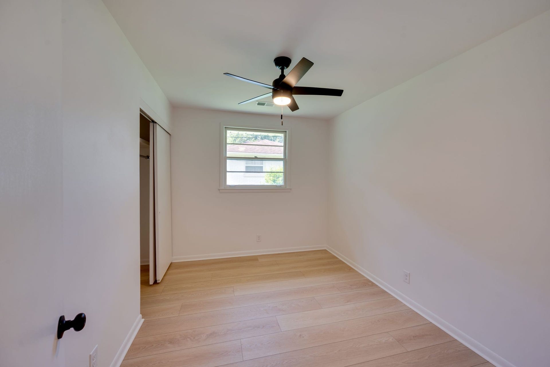 3234 Moorewood Dr, Nashville, TN 37207 Bedroom 1