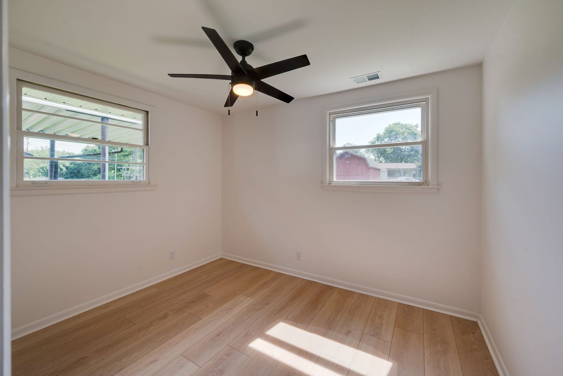 3234 Moorewood Dr, Nashville, TN 37207 Bedroom 3
