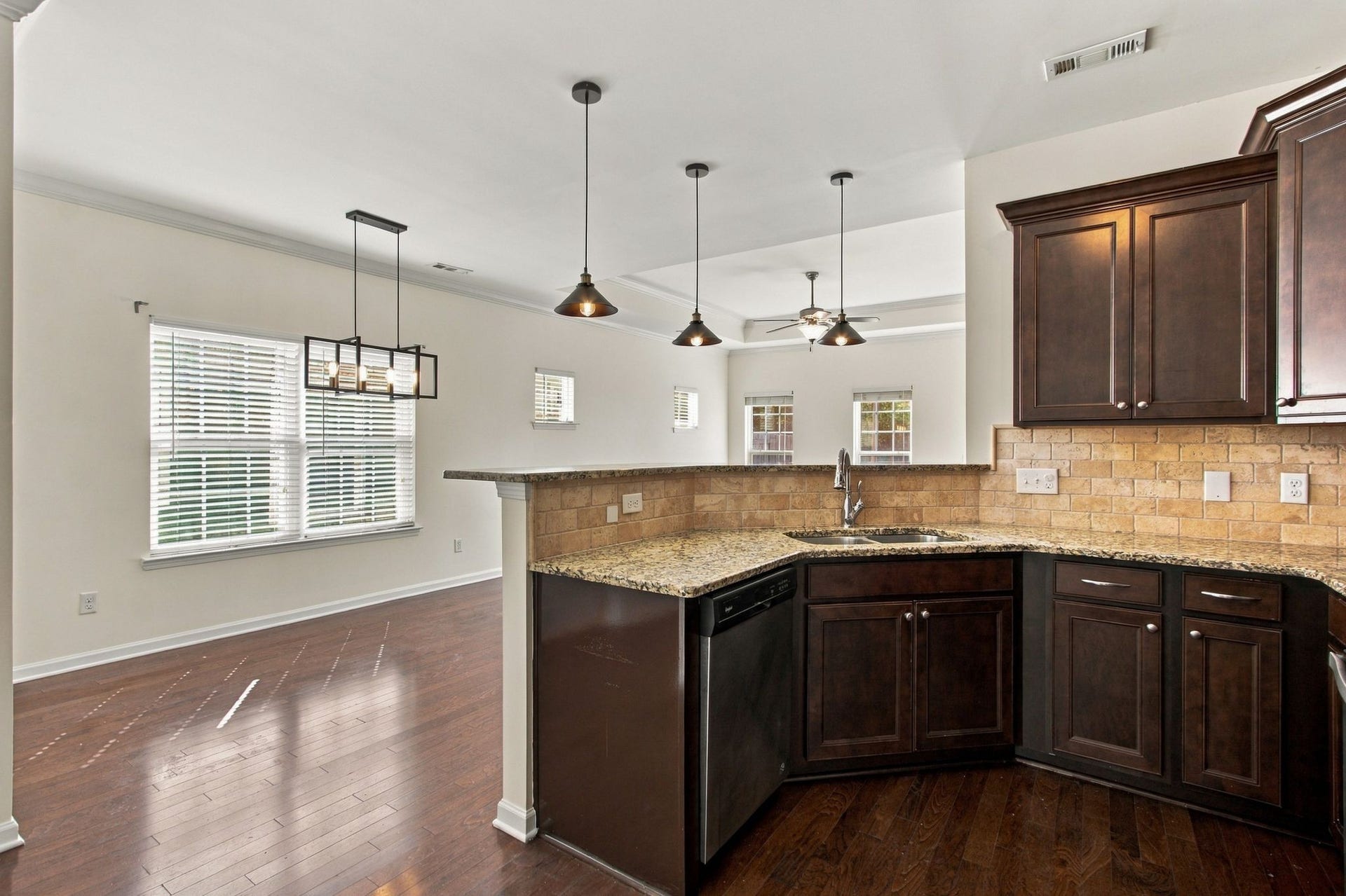 2539 Walpole Ln, Columbia, TN 38401 2539 Walpole Ln, Columbia, TN 38401