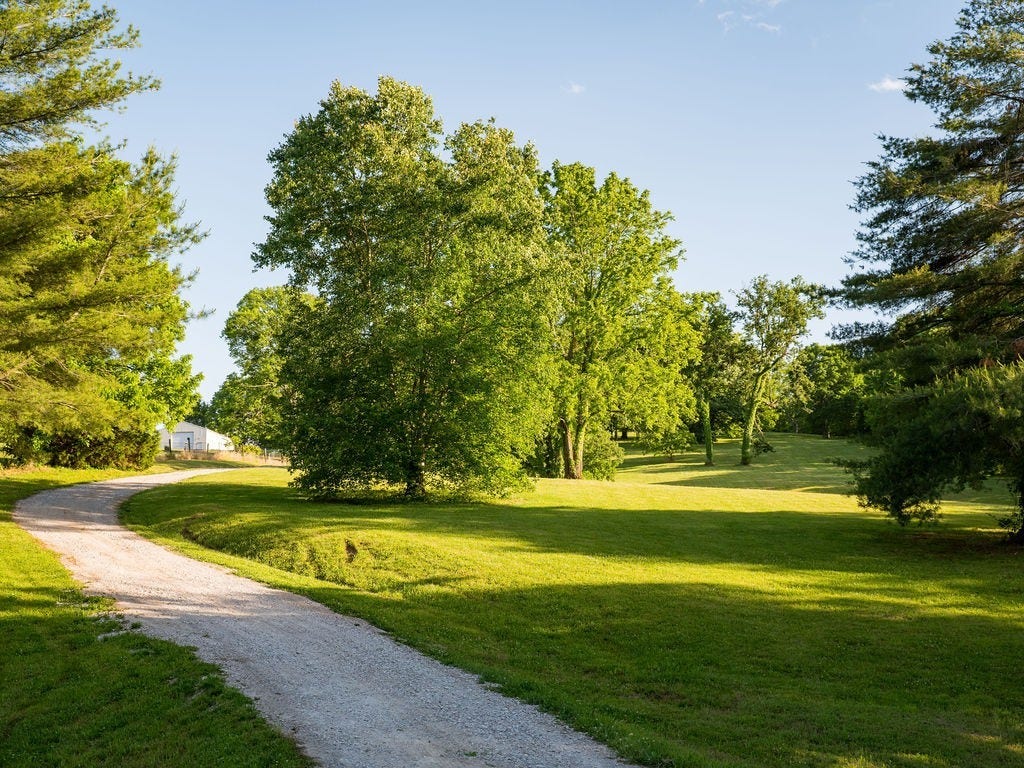 2351 Harlan Rd, Columbia, TN 38401 2351 Harlan Rd, Columbia, TN 38401