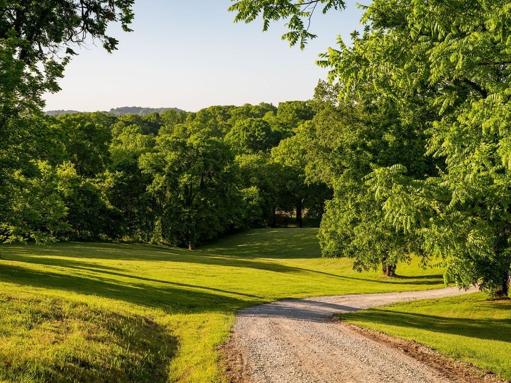 2351 Harlan Rd, Columbia, TN 38401 2351 Harlan Rd, Columbia, TN 38401