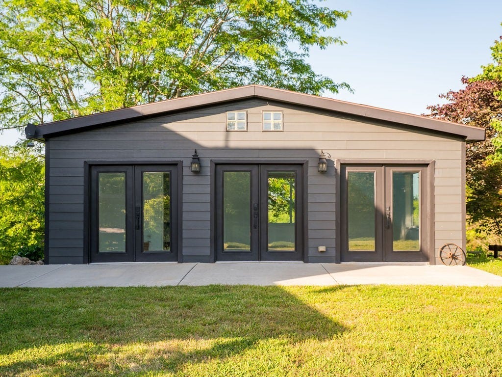 2351 Harlan Rd, Columbia, TN 38401 2351 Harlan Rd, Columbia, TN 38401