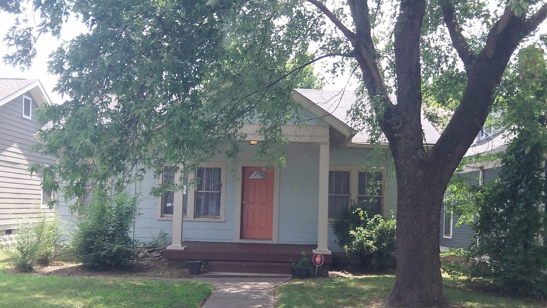 1804 Long Ave, Nashville, TN 37206 Cozy cottage has had extensive interior remodeling. Great location on a quiet street. text James 615-210-4481 with questions or to setup a showing.