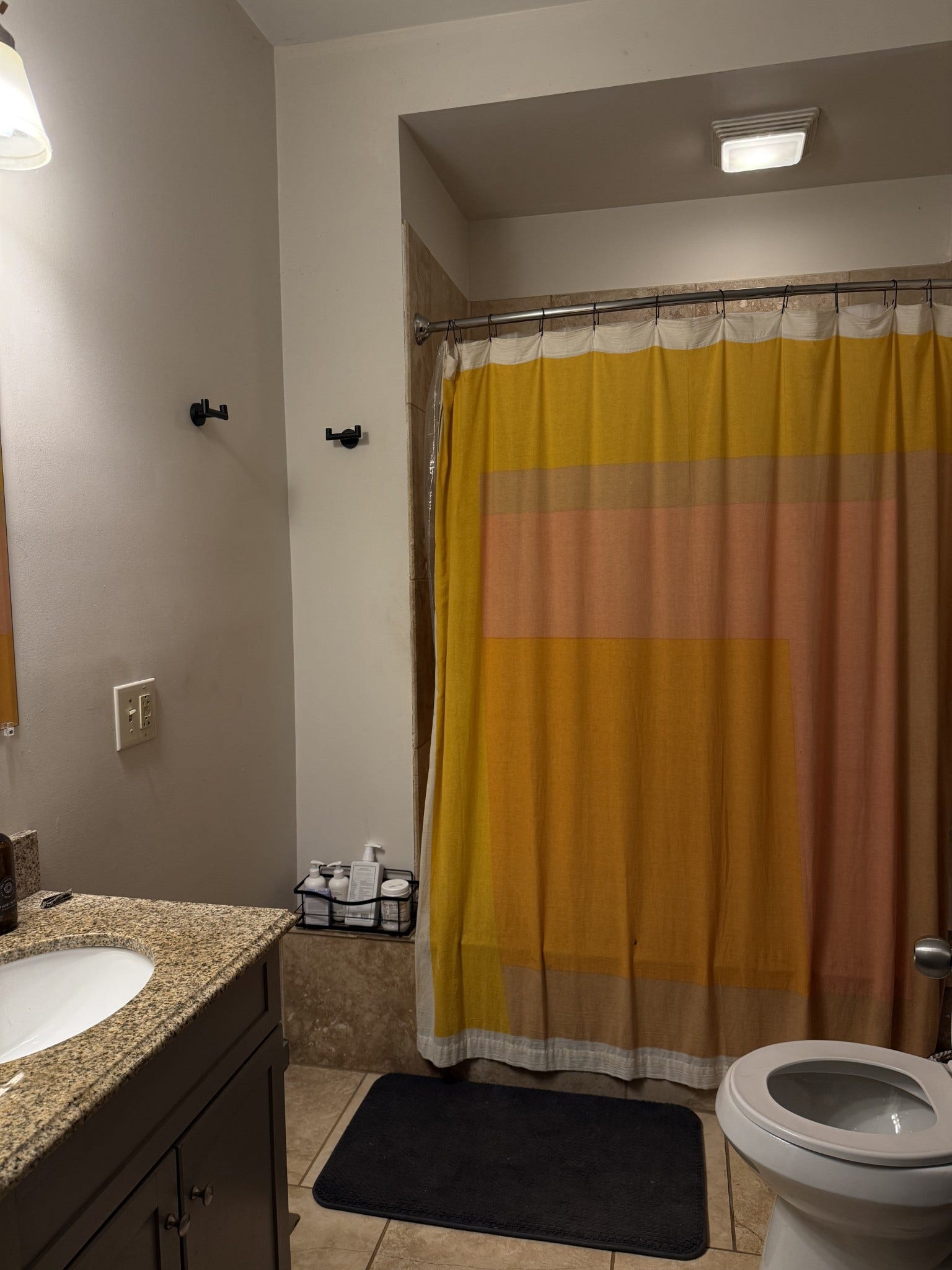 1804 Long Ave, Nashville, TN 37206 Bath has been fully remodeled.