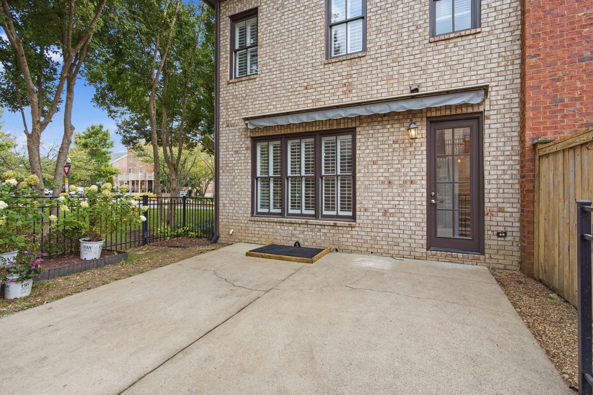 1401 Moher Blvd, Franklin, TN 37069 1401 Moher Blvd, Franklin, TN 37069
