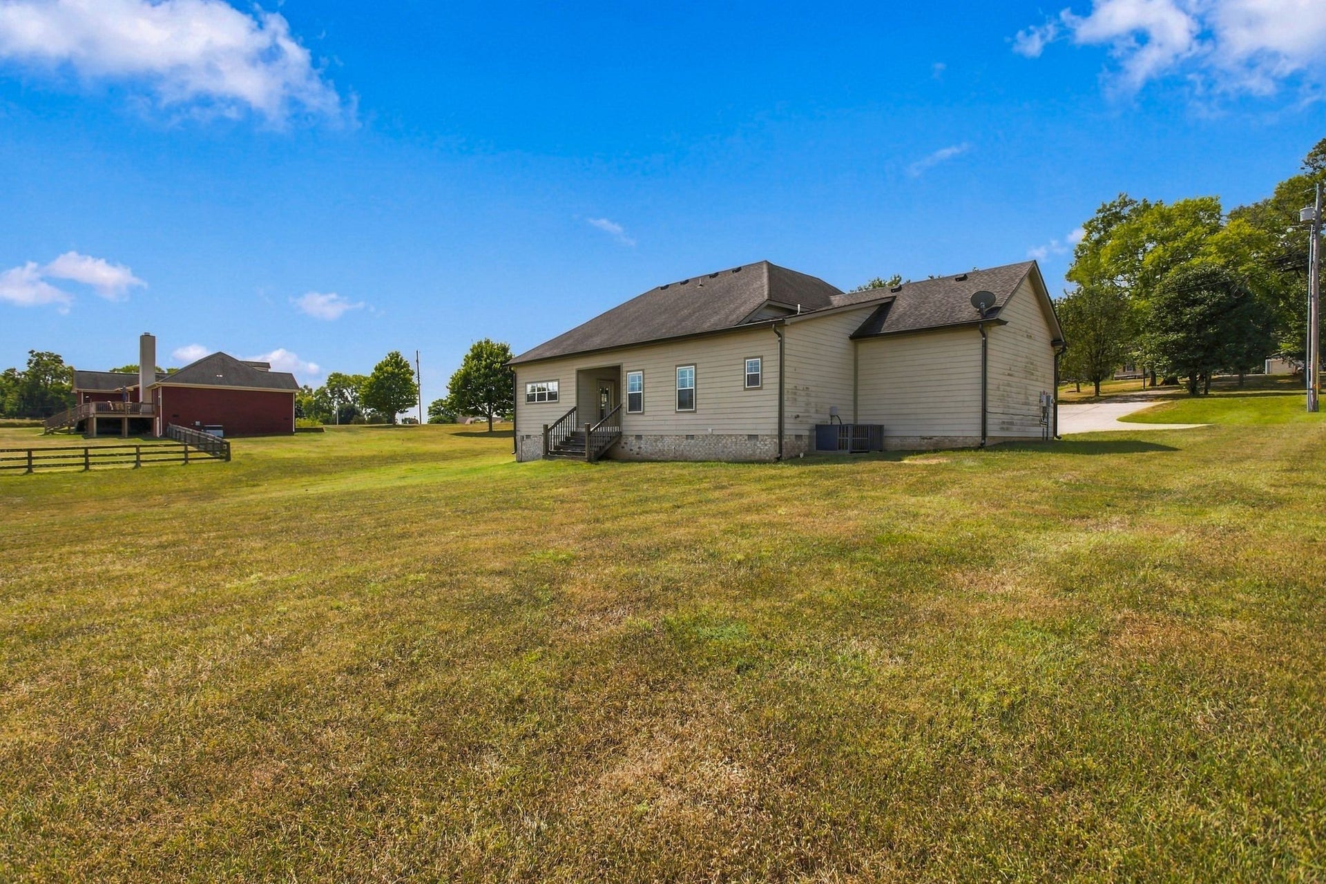 1208 Wiltshire Ct, Columbia, TN 38401 1208 Wiltshire Ct, Columbia, TN 38401
