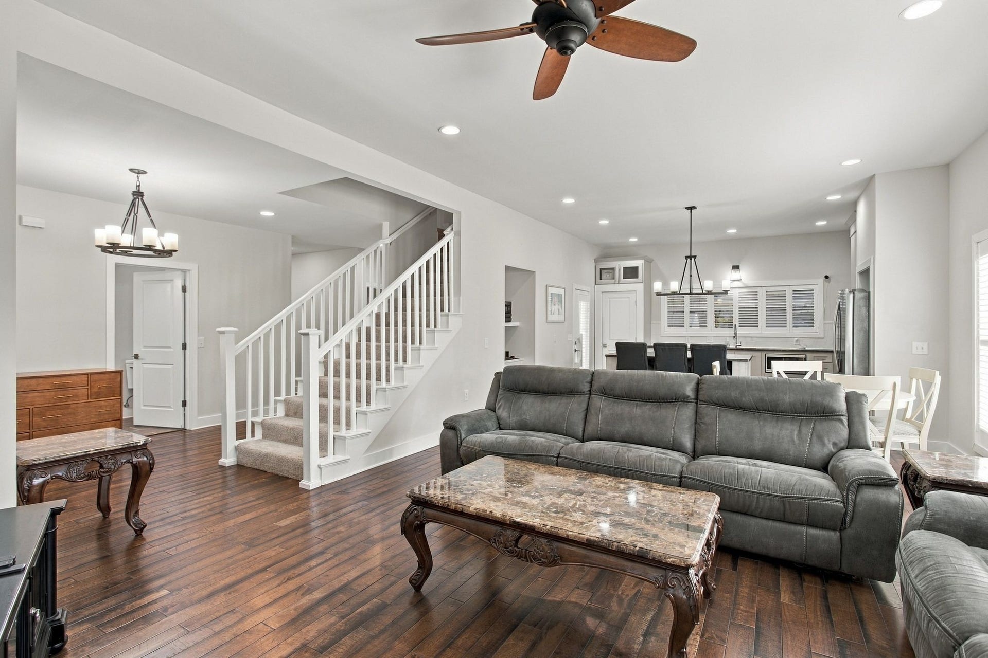 1208 Wiltshire Ct, Columbia, TN 38401 1208 Wiltshire Ct, Columbia, TN 38401