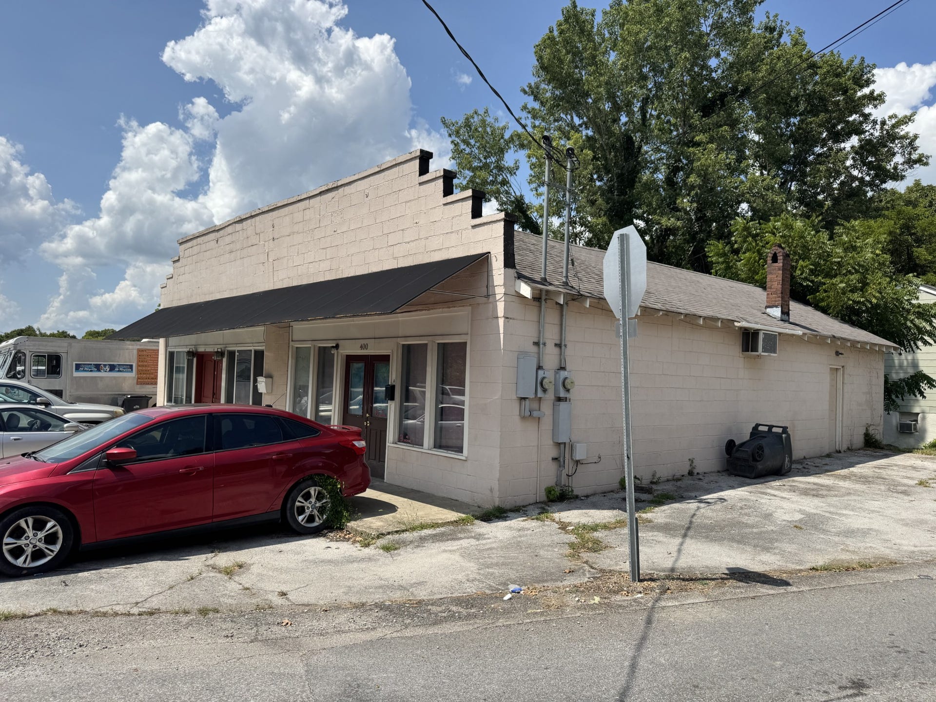 400 Hatcher Ln, Columbia, TN 38401 400 Hatcher Ln, Columbia, TN 38401